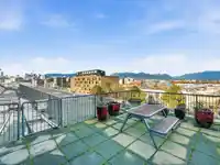 327 350 E 2ND AVENUE - thumbnail 22