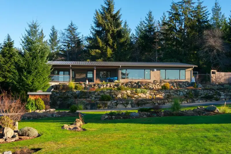 465 SUNSET ROAD - photo 4 of 40