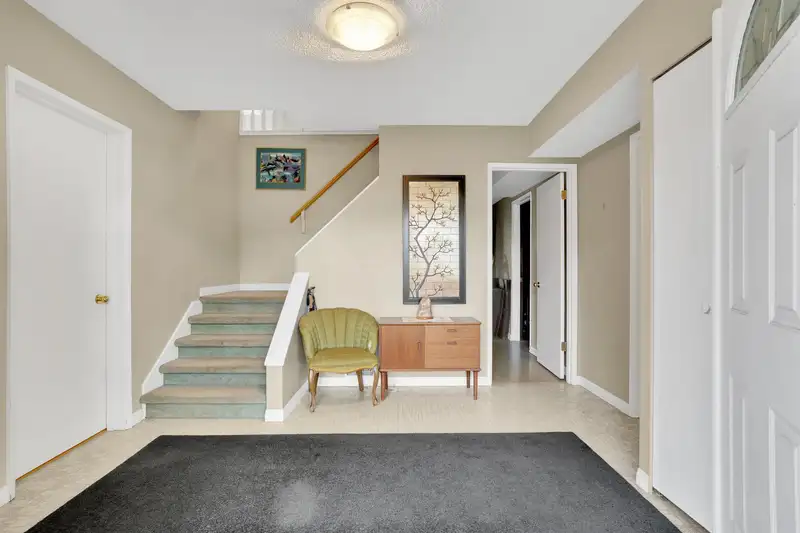 2412 E 40TH AVENUE - photo 2 of 24