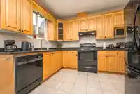1233 RUPERT STREET - thumbnail 6