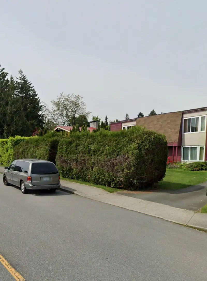 5333 BARKER AVENUE - photo 1 of 5