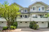 233 WATERLEIGH DRIVE - thumbnail 1