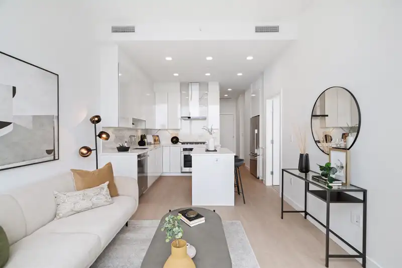 2307 555 SYDNEY AVENUE - photo 1 of 33