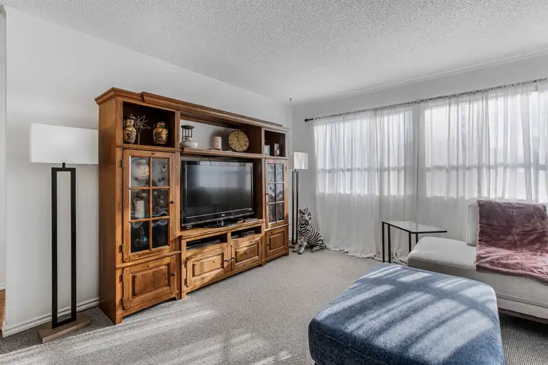 15 11125 232ND STREET - photo 4 of 40