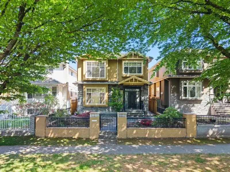 5388 SHERBROOKE STREET - photo 1 of 39