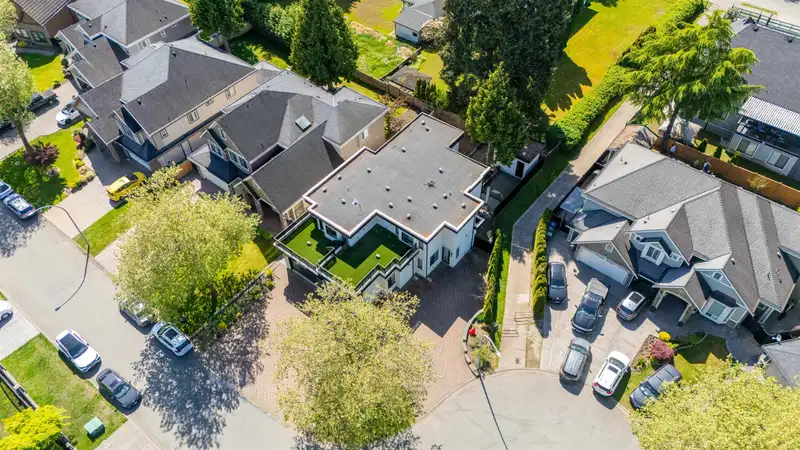 6735 130A STREET - photo 2 of 40