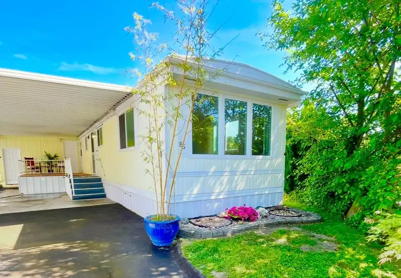 85 1840 160 STREET - photo 1 of 23