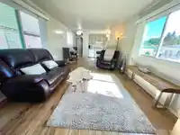 85 1840 160 STREET - thumbnail 3