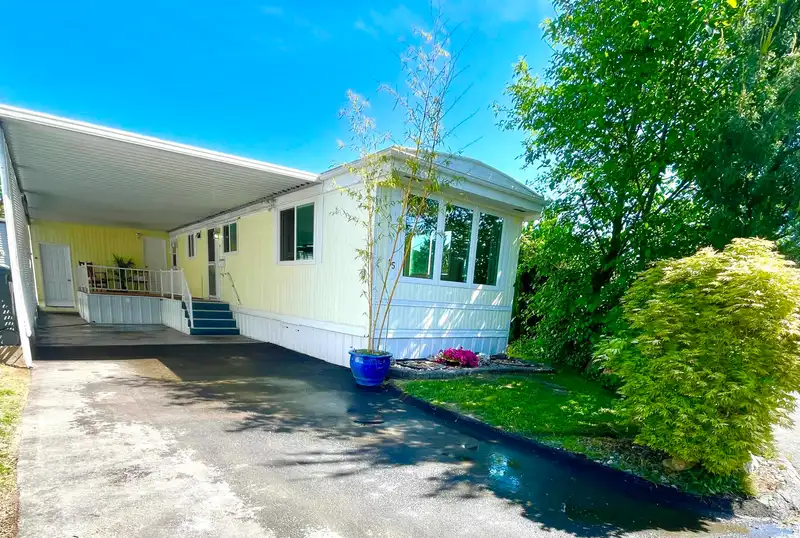 85 1840 160 STREET - photo 3 of 23