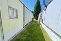 85 1840 160 STREET - thumbnail 23