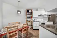 430 9979 140 STREET - thumbnail 10