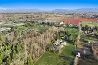 2271 240 STREET - thumbnail 9