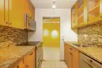 313 9584 MANCHESTER DRIVE - thumbnail 2