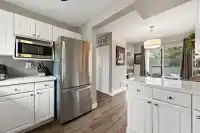 63 2905 NORMAN AVENUE - thumbnail 6
