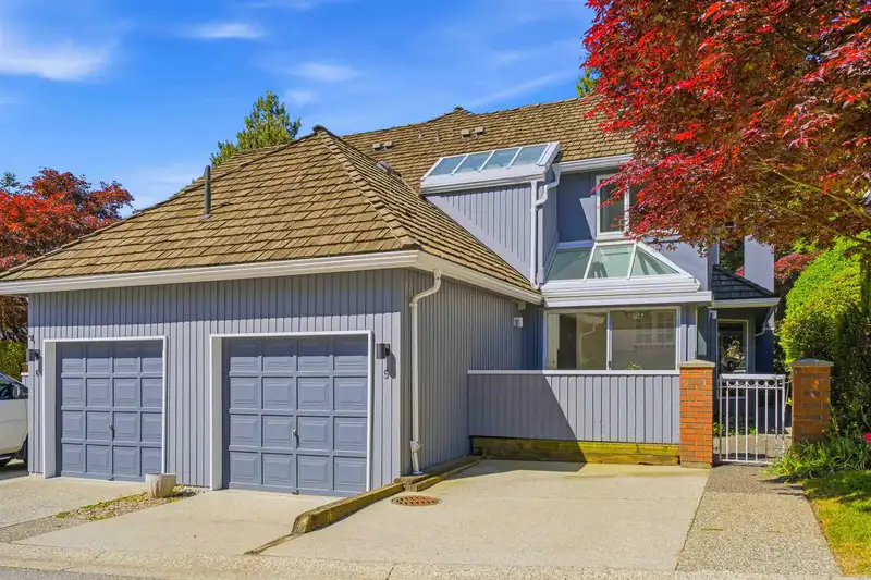 5 1925 INDIAN RIVER CRESCENT - photo 2 of 26