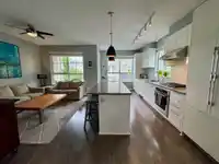 47 5551 ADMIRAL WAY - thumbnail 8