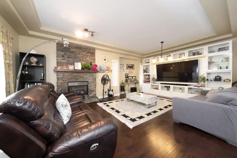 23622 111A AVENUE - photo 2 of 27