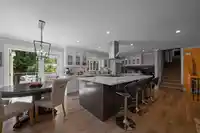 20240 44A AVENUE - thumbnail 2