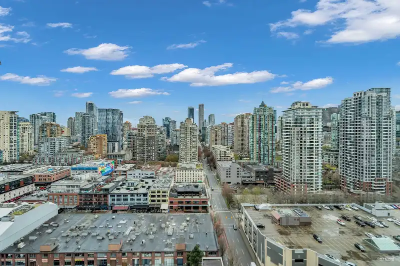 2901 1008 CAMBIE STREET - photo 2 of 33