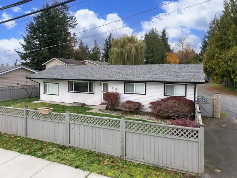2561 ROSS ROAD - photo 2 of 29