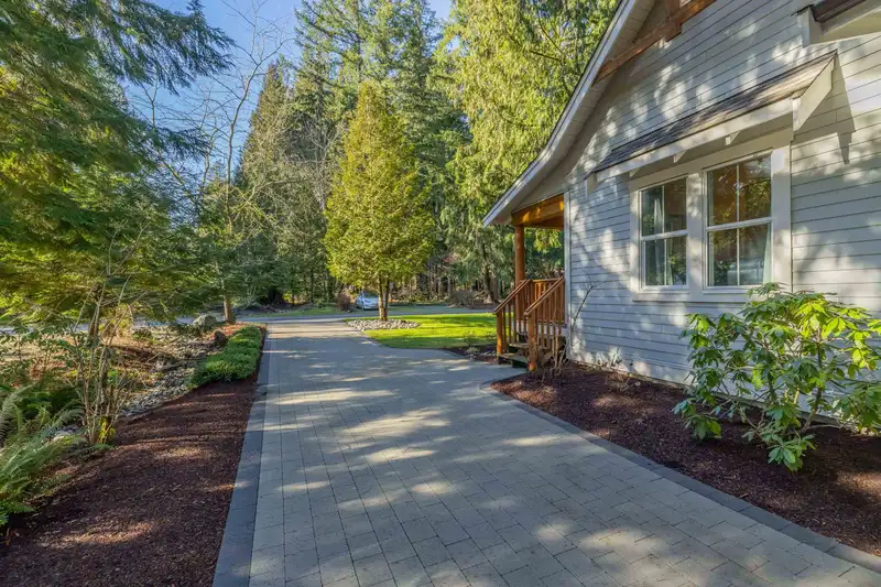 1818 TREE HOUSE TRAIL - photo 4 of 40