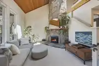 205 6117 EAGLE DRIVE - thumbnail 11