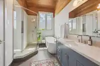 205 6117 EAGLE DRIVE - thumbnail 30