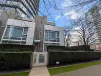 1211 W CORDOVA - thumbnail 1