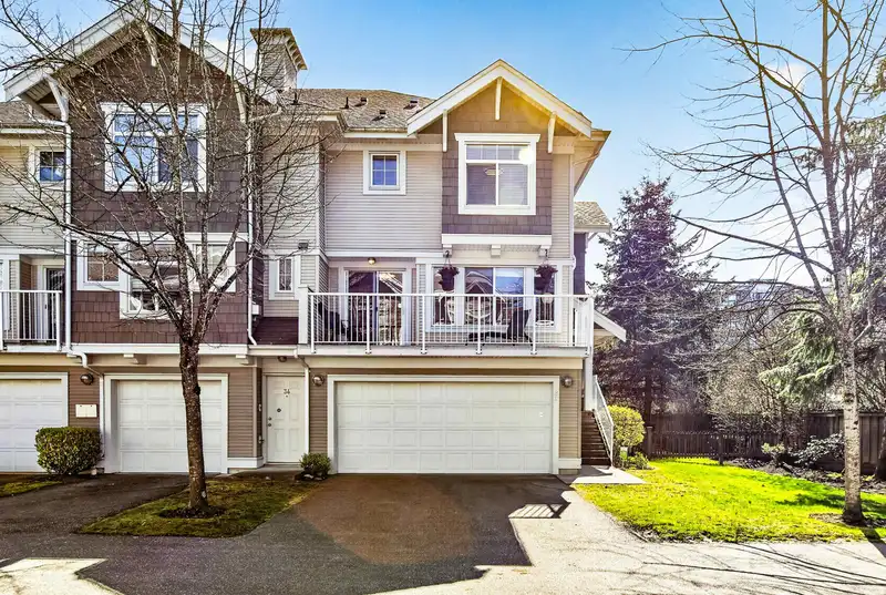 35 20771 DUNCAN WAY - photo 1 of 40