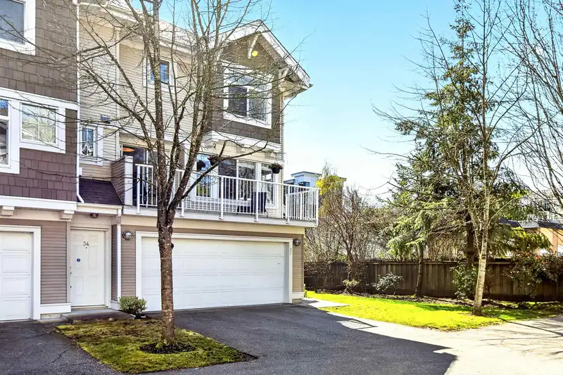 35 20771 DUNCAN WAY - photo 3 of 40