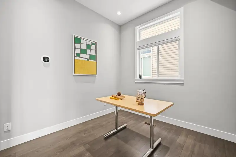 20369 82B AVENUE - photo 4 of 40