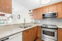 3 2150 SE MARINE DRIVE - thumbnail 9