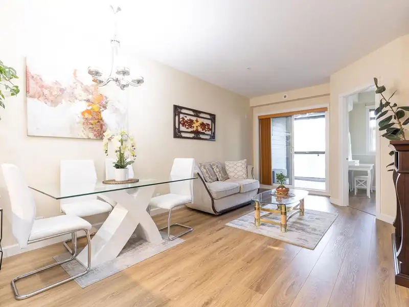 209 20367 85 AVENUE - photo 2 of 30