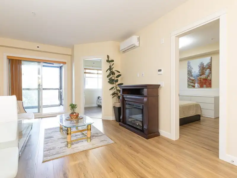 209 20367 85 AVENUE - photo 3 of 30