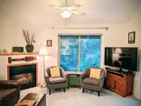 216 3070 HILLCREST DRIVE - thumbnail 12