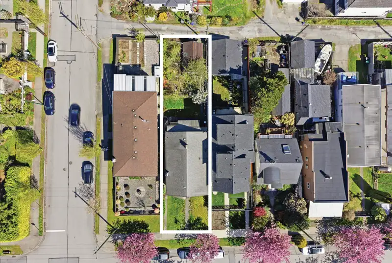 620 SLOCAN STREET - photo 2 of 35