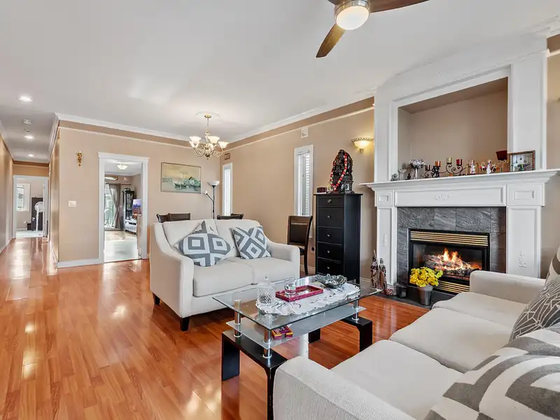 268 HAMPTON STREET - photo 4 of 39