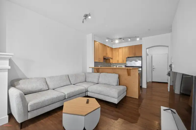 1304 4655 VALLEY DRIVE - photo 4 of 16