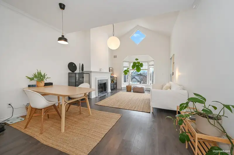308 7633 ST. ALBANS ROAD - photo 1 of 27