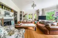 1650 CEDAR CRESCENT - thumbnail 3