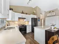 37 9012 WALNUT GROVE DRIVE - thumbnail 19