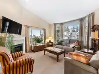37 9012 WALNUT GROVE DRIVE - thumbnail 4