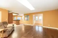 8728 213 STREET - thumbnail 10