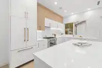 2 810 E 22ND AVENUE - thumbnail 12