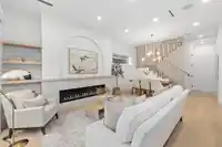 2 810 E 22ND AVENUE - thumbnail 7