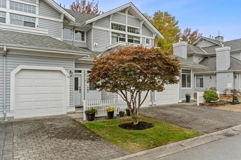 46 5708 208 STREET - photo 2 of 25