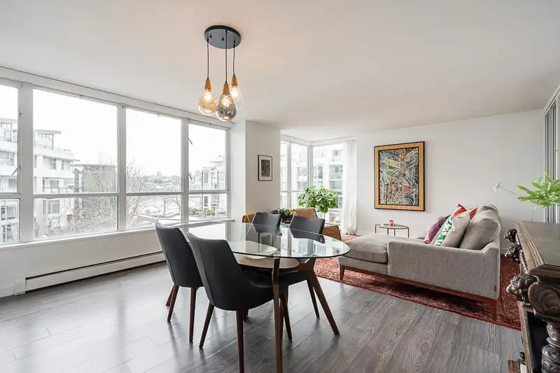 302 1228 MARINASIDE CRESCENT - photo 4 of 30