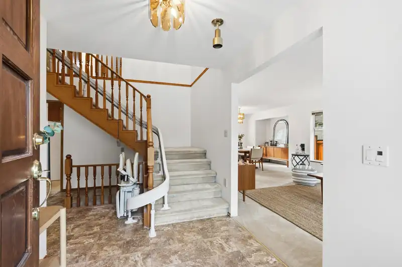 1930 JASPER COURT - photo 2 of 31