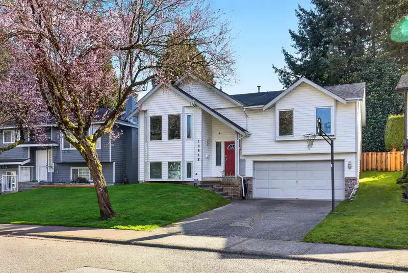 13908 80B AVENUE - photo 2 of 40