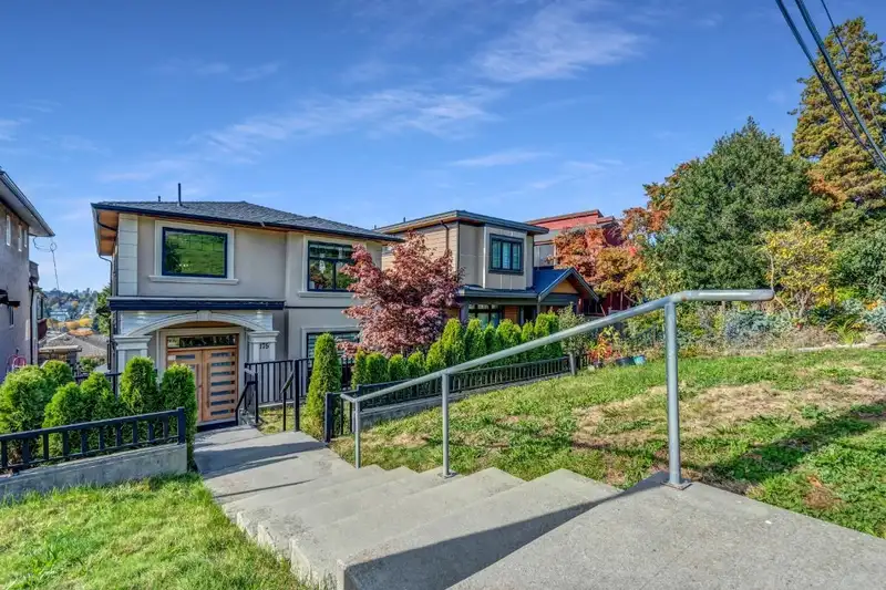 175 DELTA AVENUE - photo 1 of 36